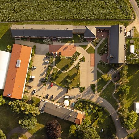 Ignasiak Hotel Wrzesnia Bagian luar foto