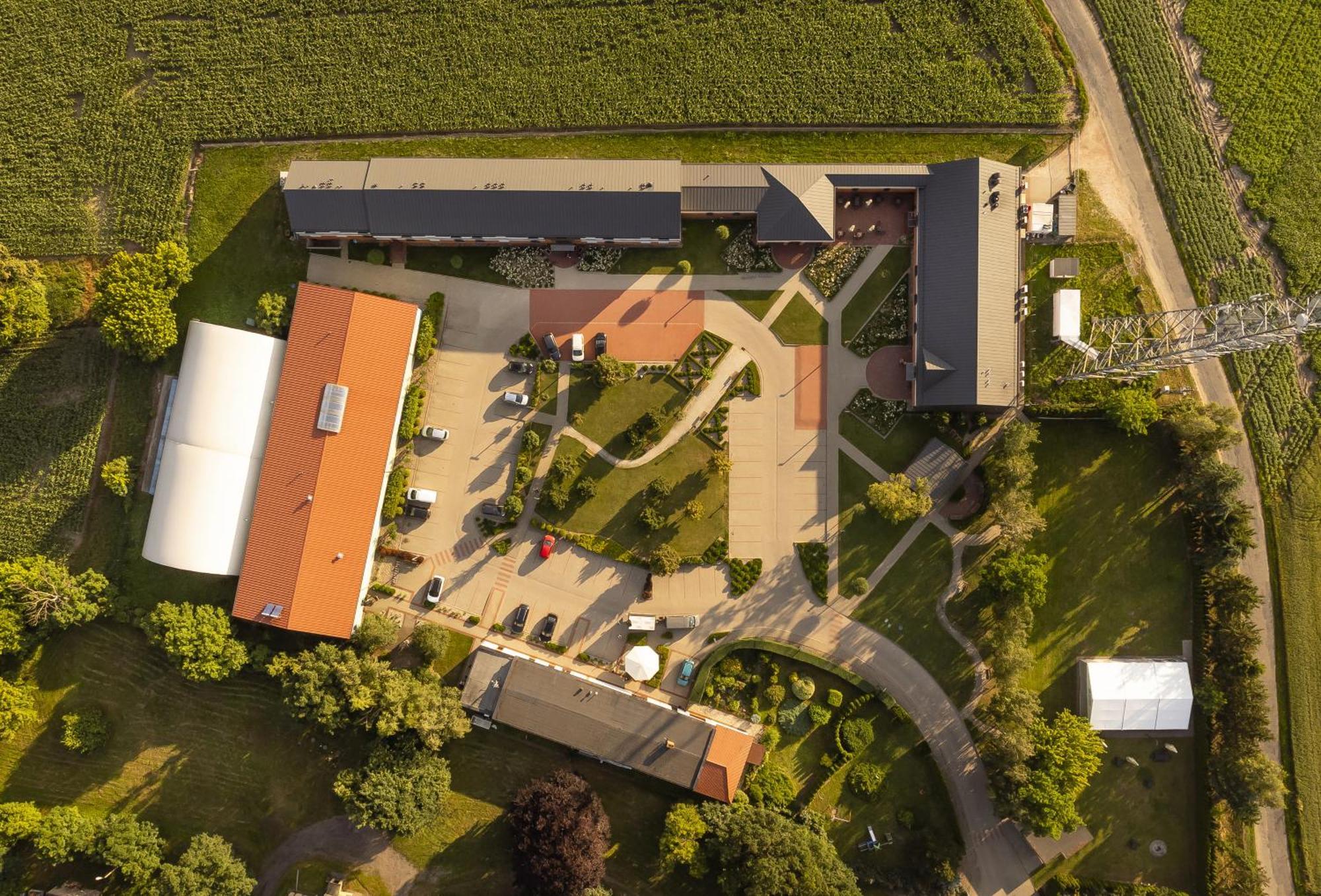 Ignasiak Hotel Wrzesnia Bagian luar foto